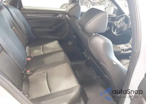 2022 Honda Accord Sport 2.0T z USA, uszkodzony, nr VIN 1HGCV2F33NA013548